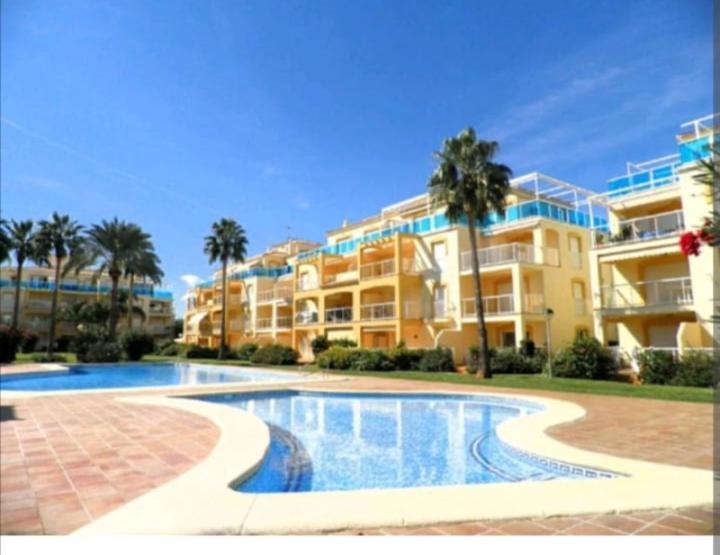 La Riviera Planta Baja *